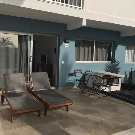 50b Bristol Sunset Beach *